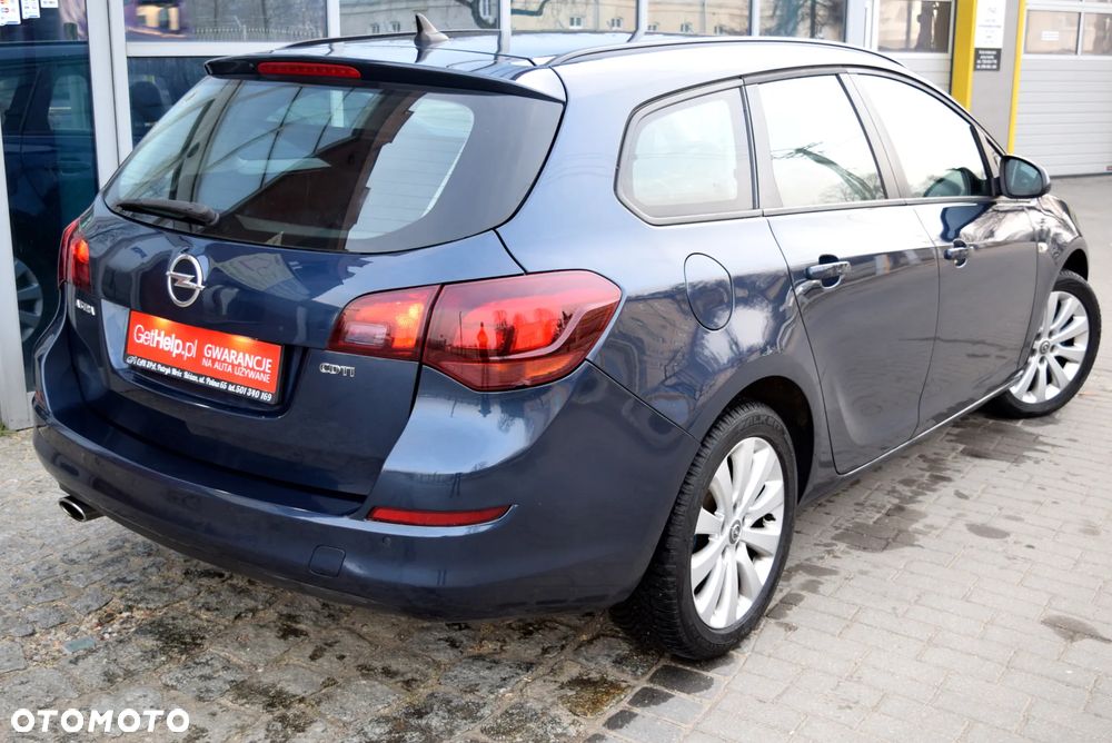 Opel Astra 2.0 CDTI DPF Cosmo - 3