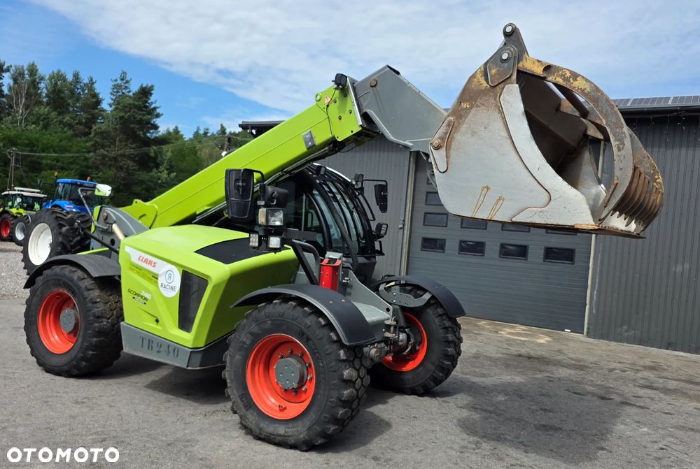Claas Scorpion 746 Varipower - 1