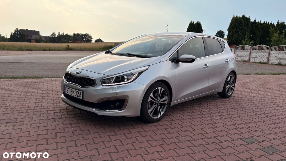 Kia Ceed 1.6 CRDi 136 ISG Platinum Edition - 2