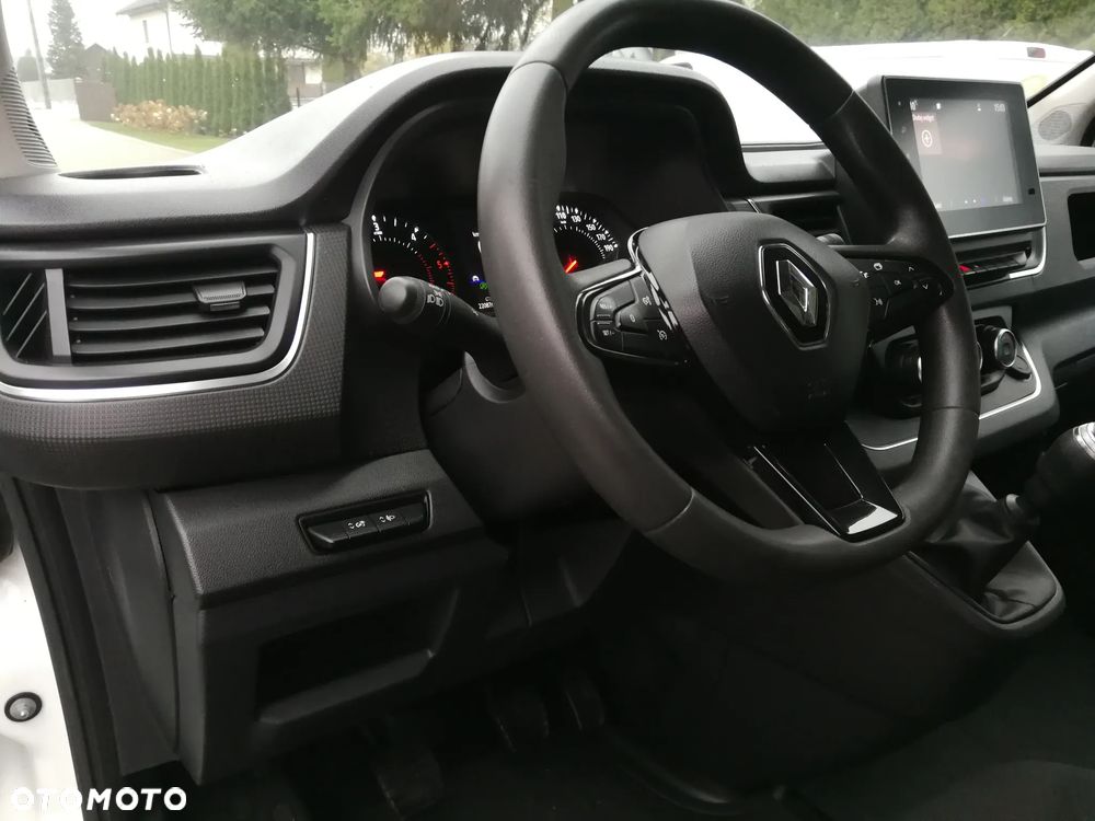 Renault Trafic - 19