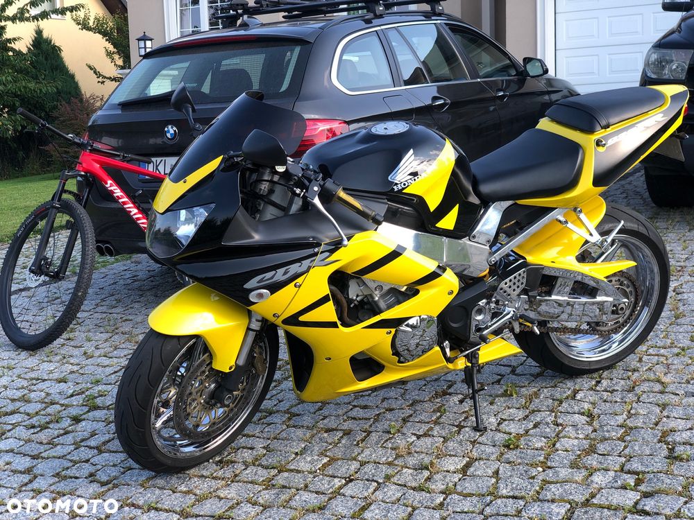 Honda CBR - 6