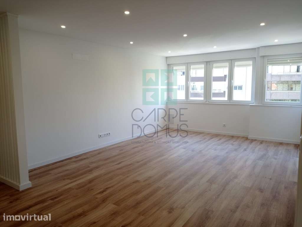 Apartamento T3 , remodelado, no Lumiar - Lisboa - Grande imagem: 5/41