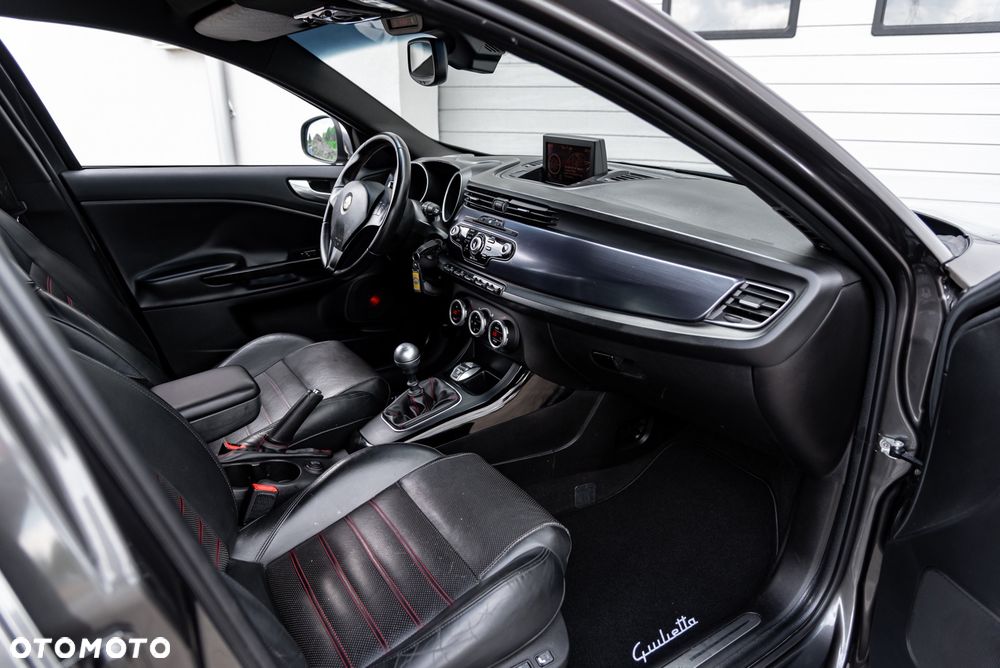 Alfa Romeo Giulietta 1.8 TBi 16V Quadrifoglio Verde - 24