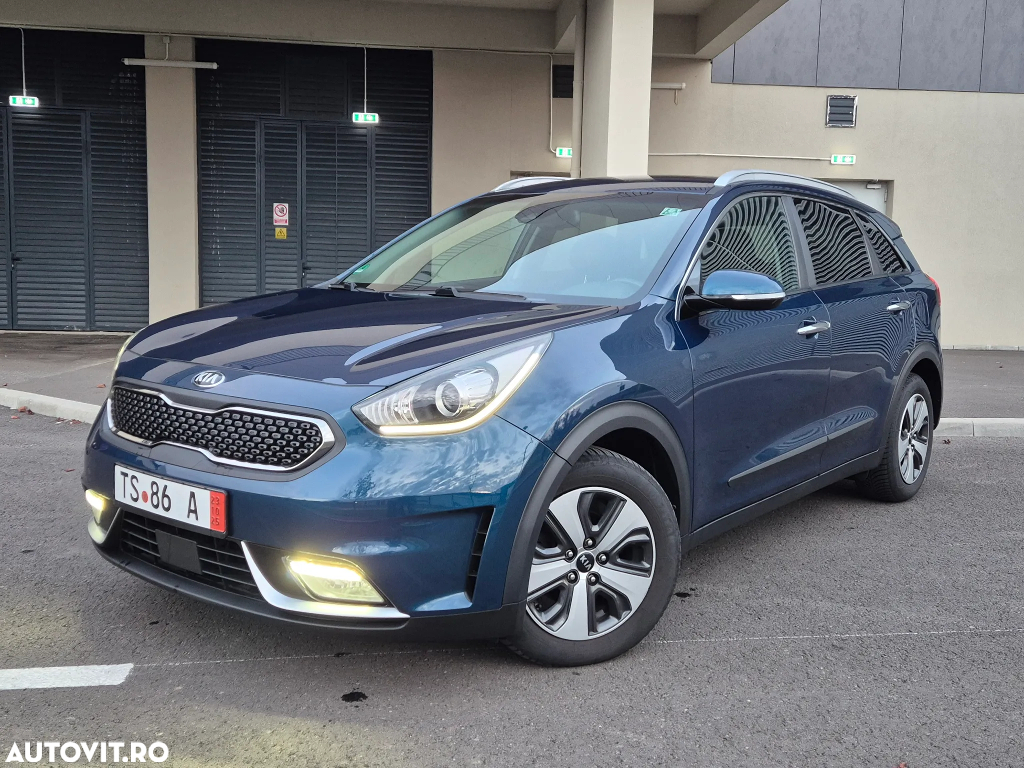 Kia Niro 1.6 GDI 2WD Aut. Spirit - 16
