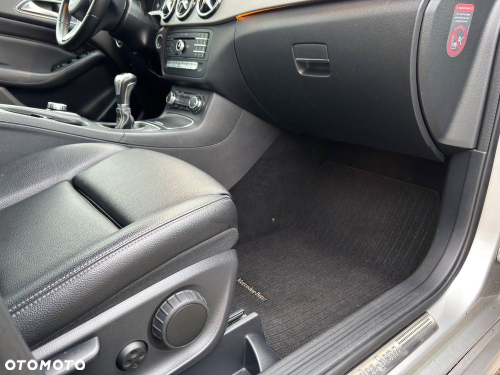 Mercedes-Benz Klasa B 180 (CDI) d AMG Line - 24