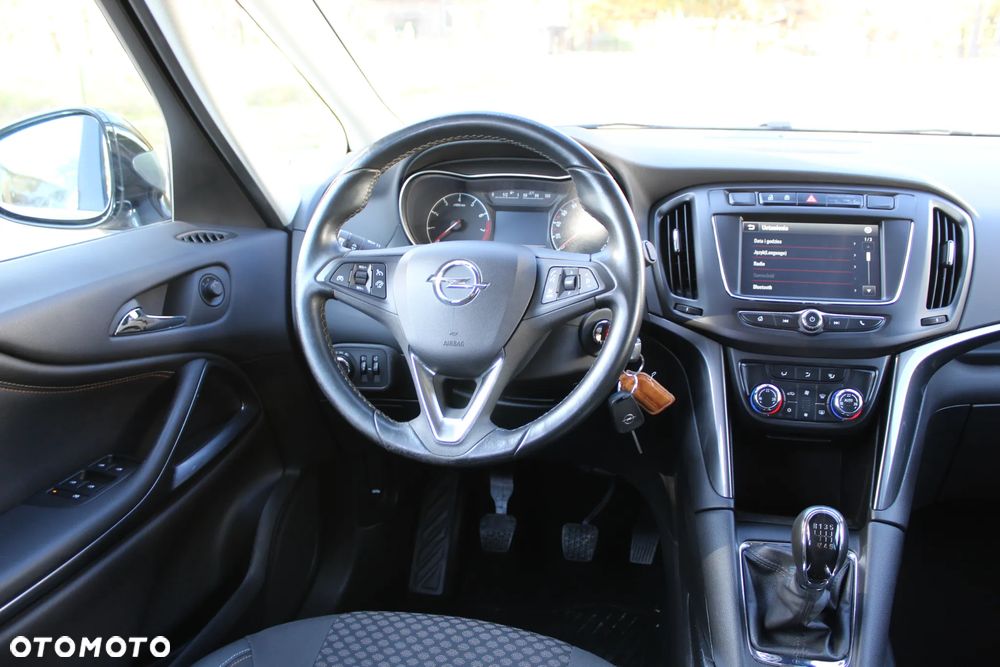 Opel Zafira - 19