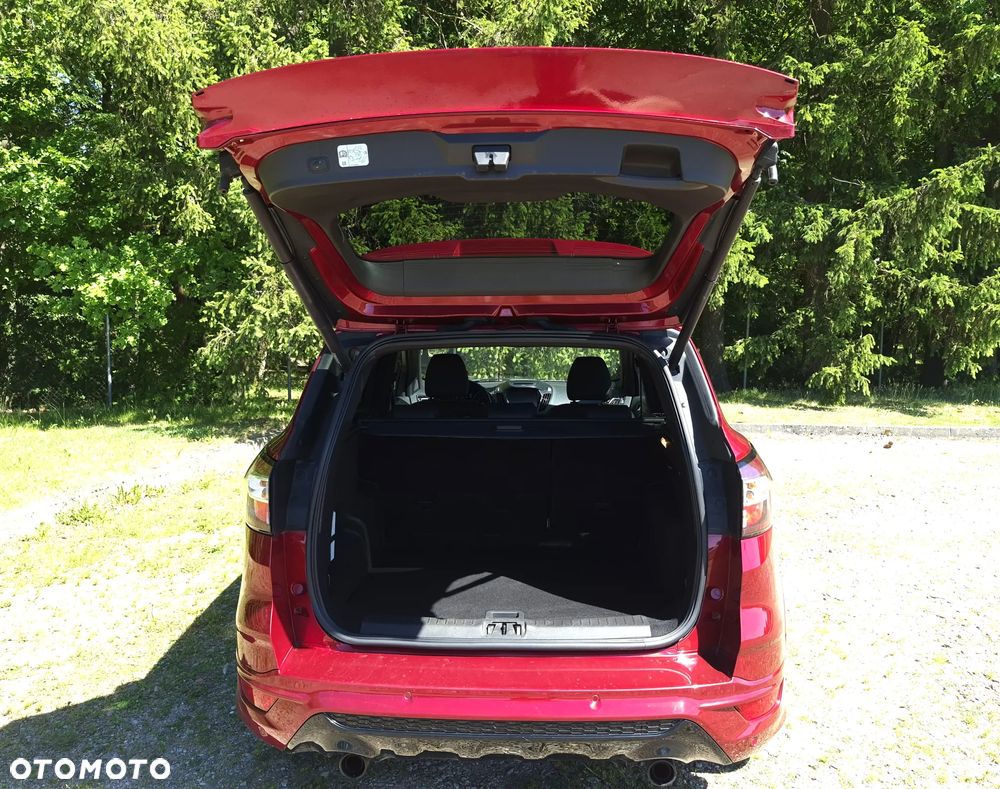 Ford Kuga 1.5 EcoBoost 2x4 ST-Line - 17