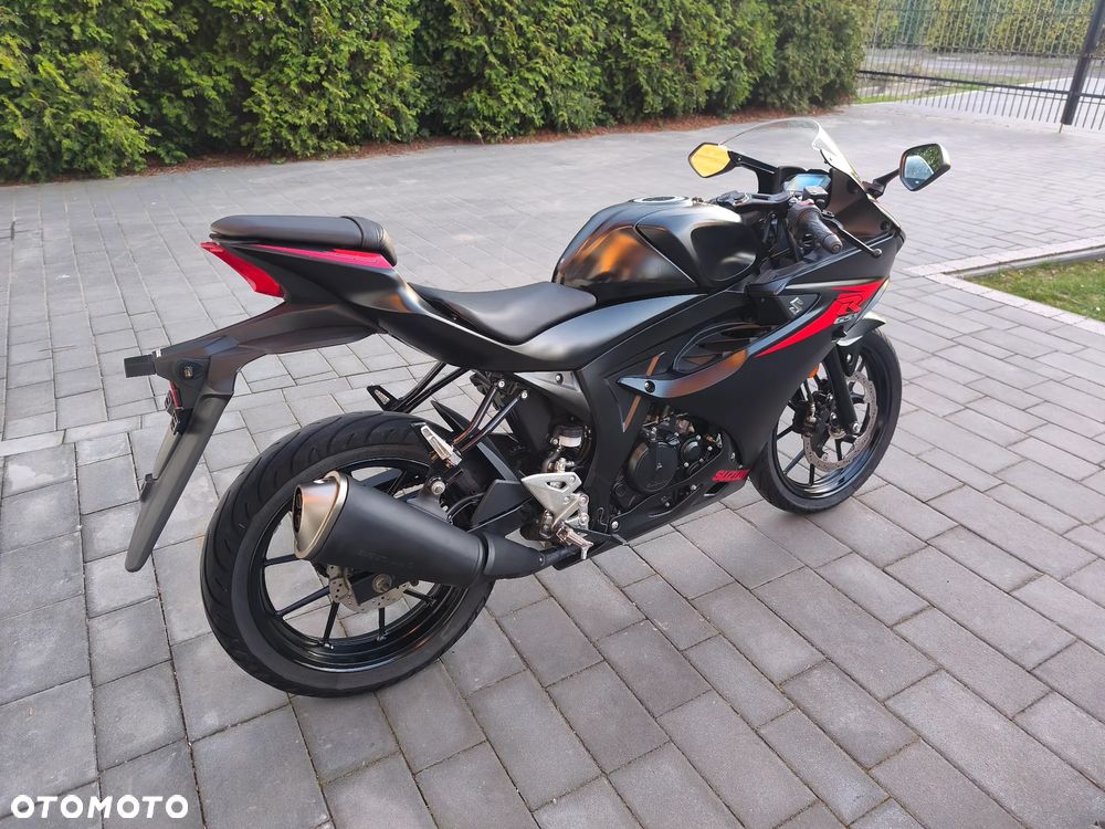 Suzuki GSX-R - 3