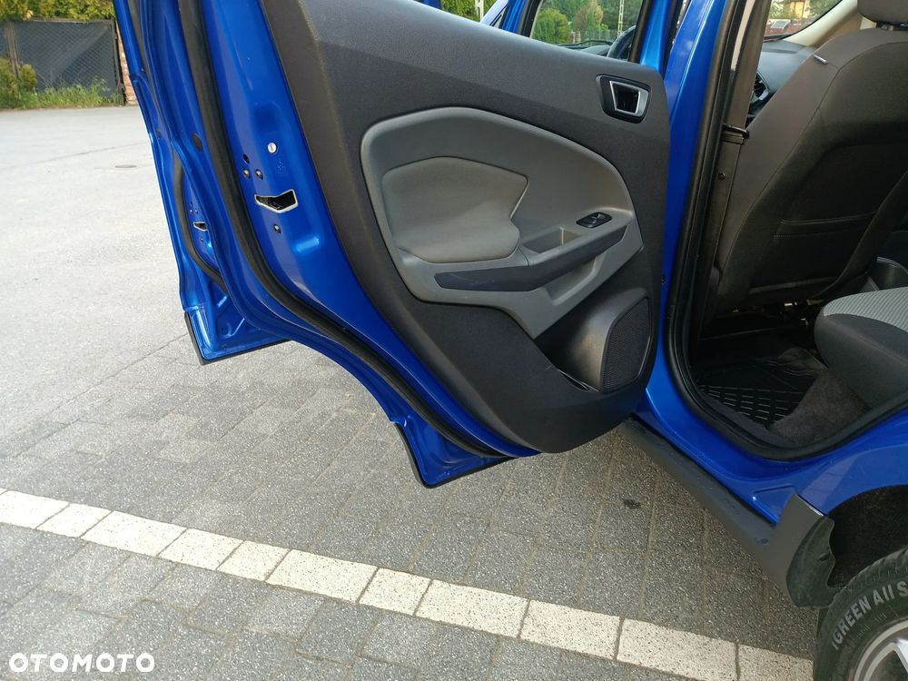 Ford EcoSport 1.5 TDCi TITANIUM - 12