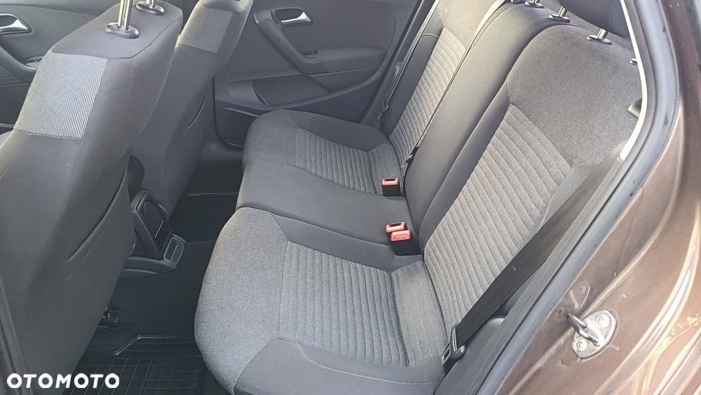 Volkswagen Polo 1.6 TDI DPF Highline - 14