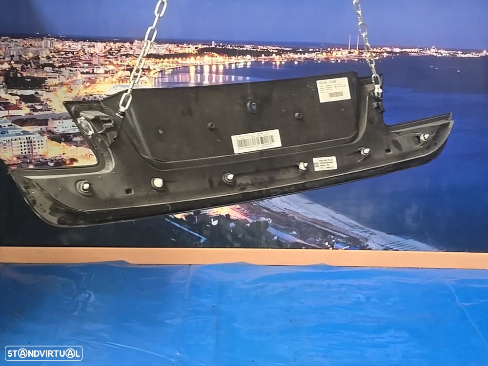 Friso Inferior ORIGINAL da Bagageira Mala BMW Série 7 F01 F02 2008+ - 5