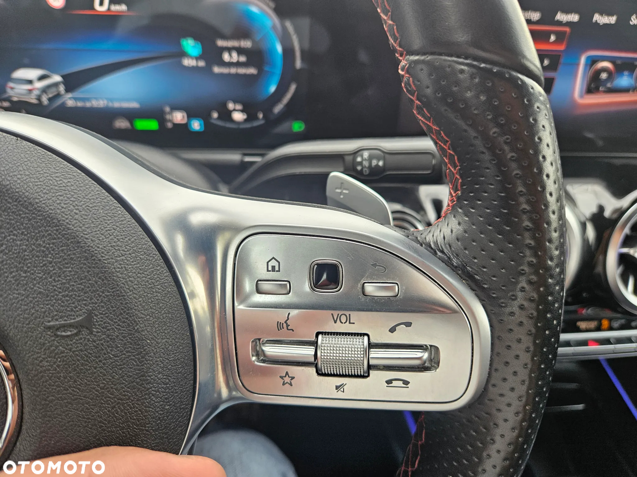 Mercedes-Benz GLA 250 e 8G-DCT AMG Line - 36