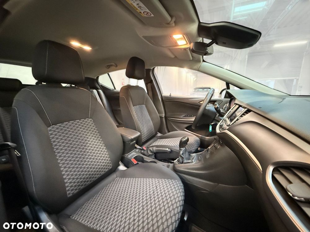 Opel Astra 1.2 T Edition S&S - 22