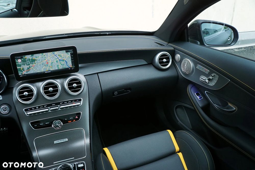 Mercedes-Benz Klasa C 63 S AMG 9G-TRONIC - 23