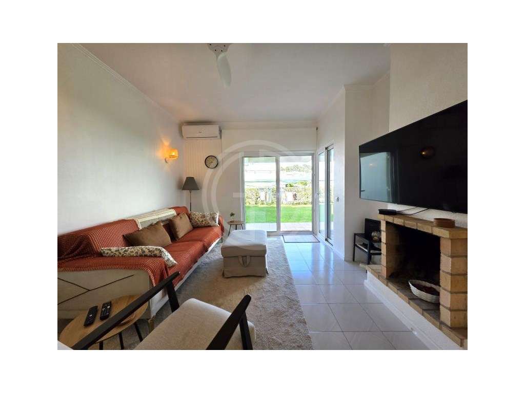 Apartamento T1 renovado em condomínio com piscina em Vilamoura - Grande imagem: 2/18