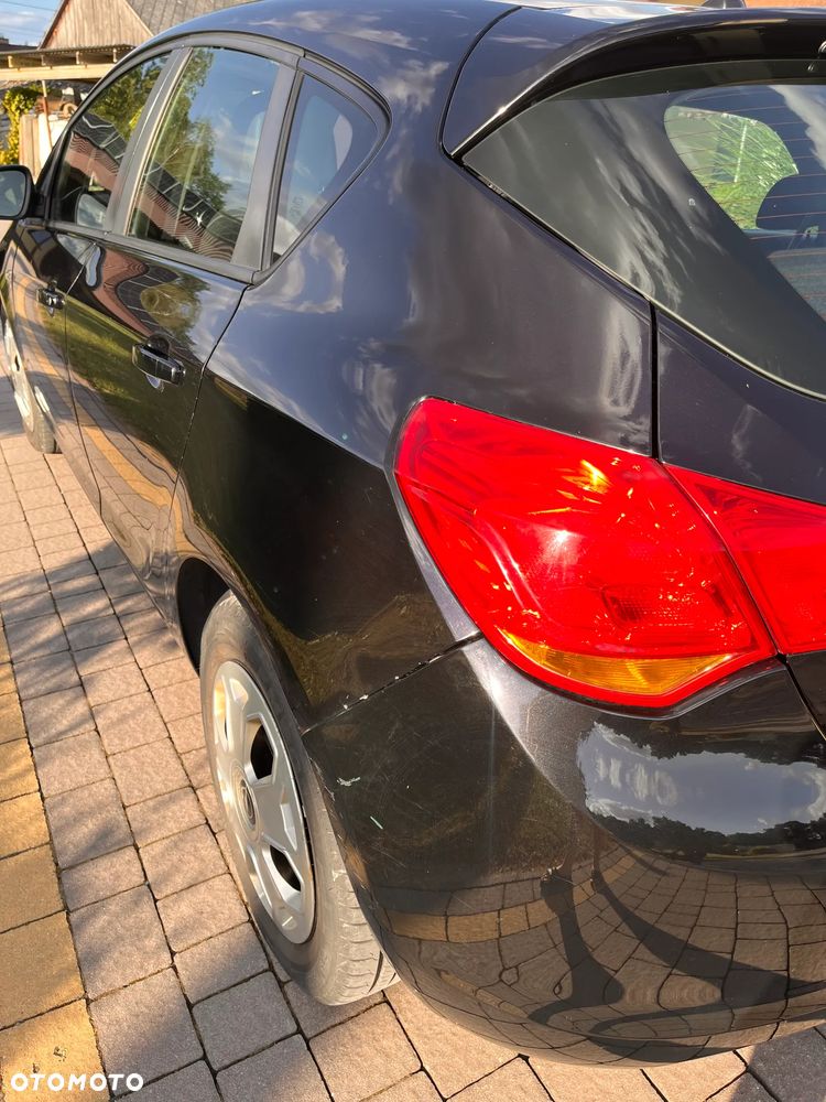 Opel Astra 1.4 Essentia - 9