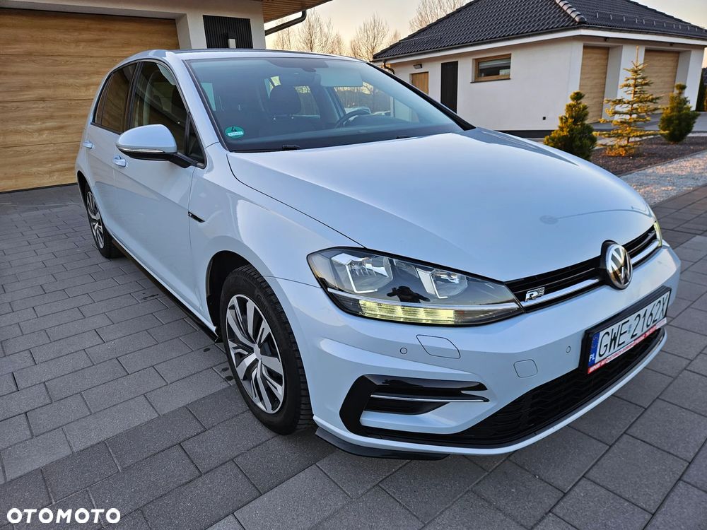 Volkswagen Golf - 2