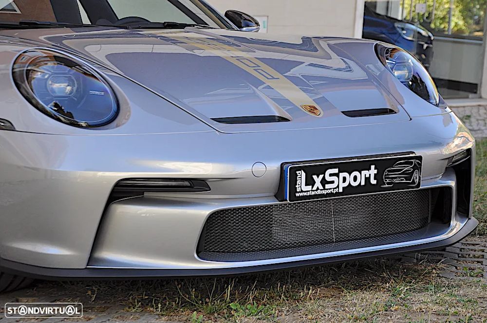 Porsche 911 (992) GT3 Touring Package - 7