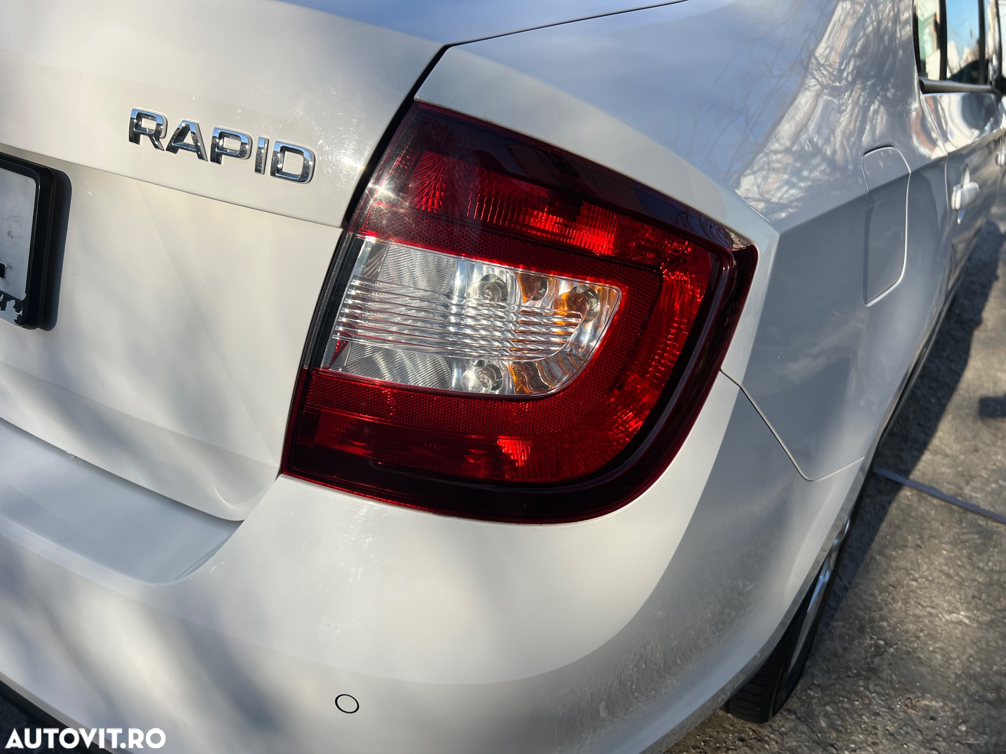 Skoda RAPID 1.0 TSI Style - 24