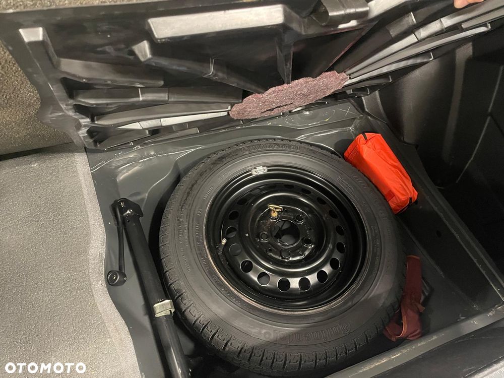 Mercedes-Benz W201 (190) - 17