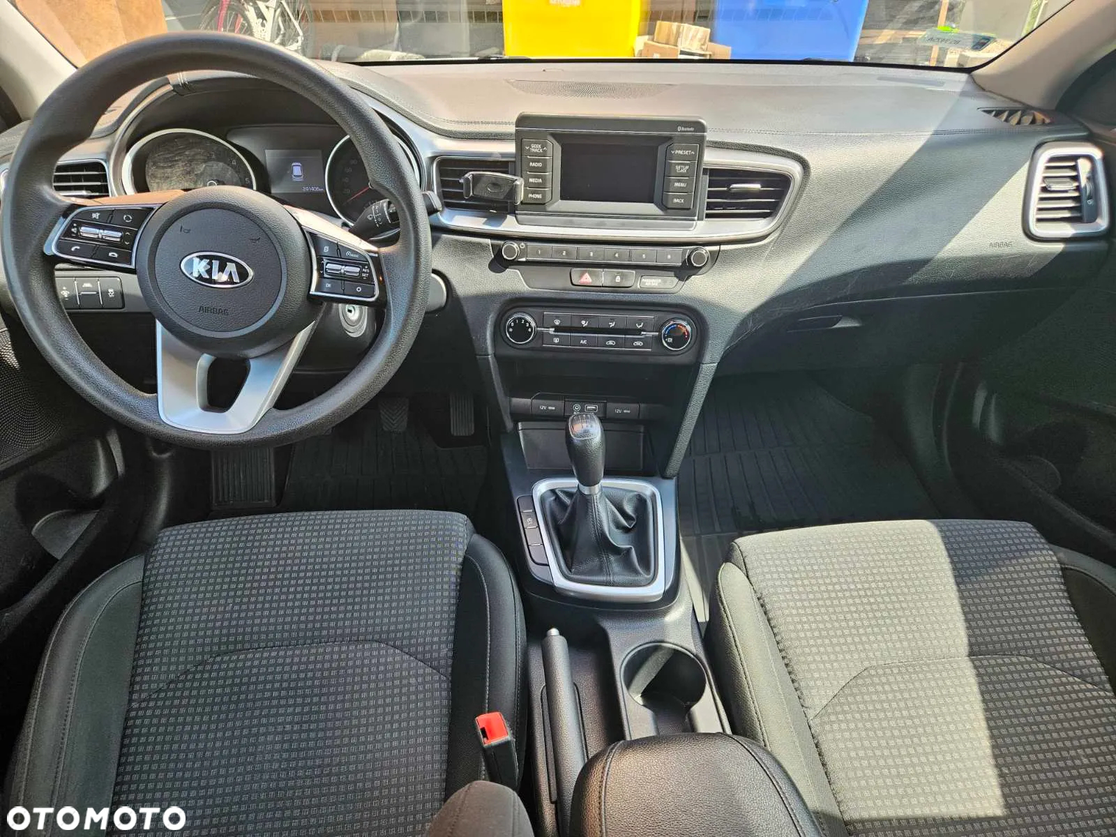 Kia Ceed 1.6 CRDi SCR M - 6