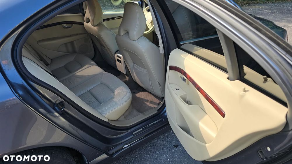Volvo S80 - 10