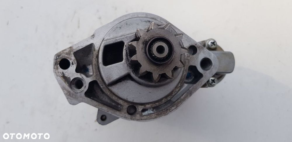 Rozrusznik Cabstar Maxity 2,5 YD25 nr 23300EB30B lub M008T76072ZE - 2