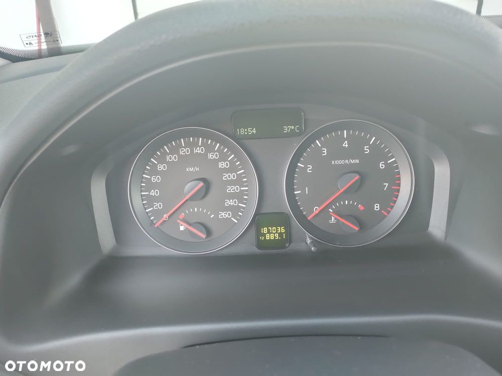Volvo V50 - 4