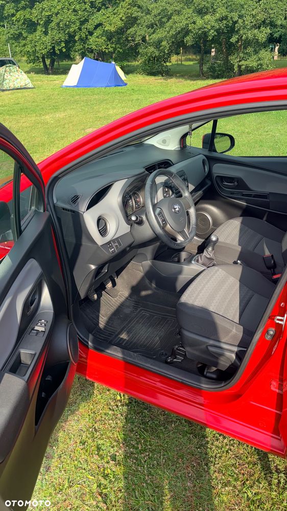 Toyota Yaris - 8