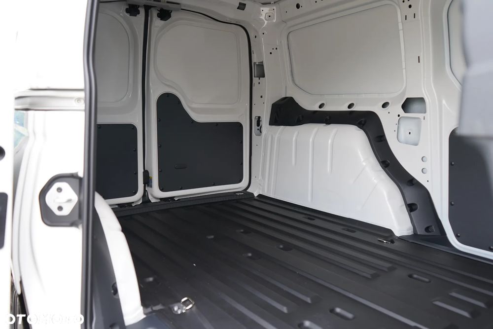 Volkswagen Caddy Cargo Maxi - 17