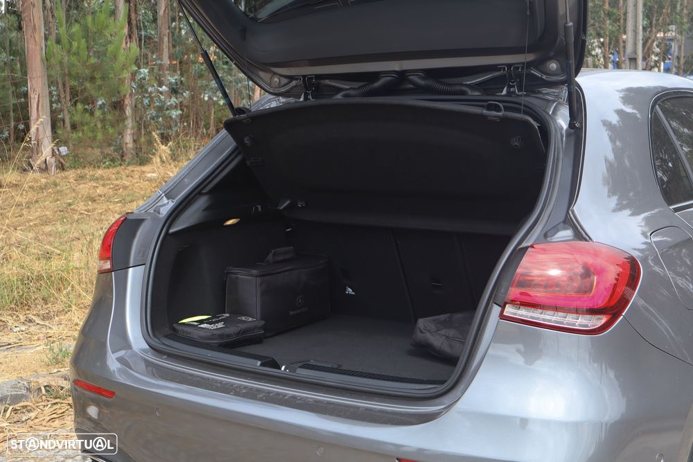Mercedes-Benz A 250 e AMG Line - 29