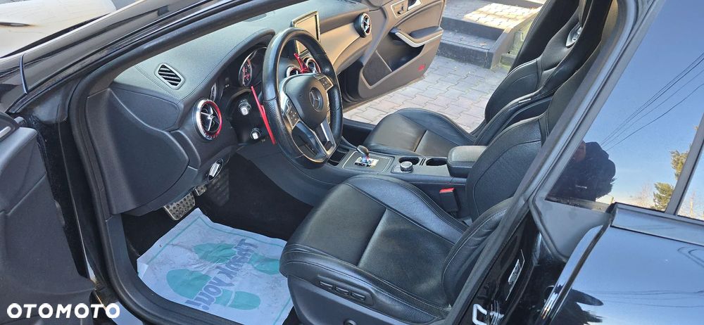 Mercedes-Benz CLA AMG 45 4Matic AMG Sp.sh 7G-DCT AMG Night Edition - 30