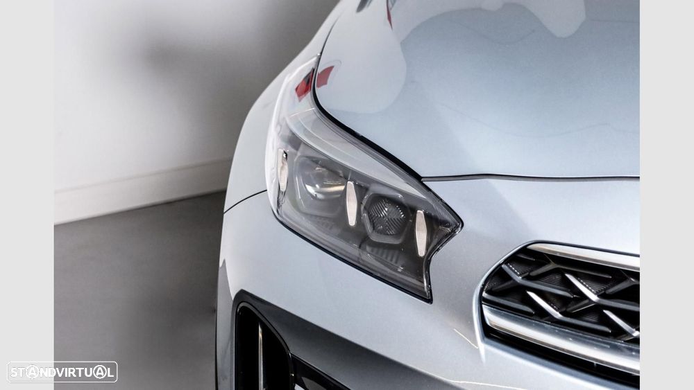 Kia XCeed 1.0 T-GDI Tech - 4