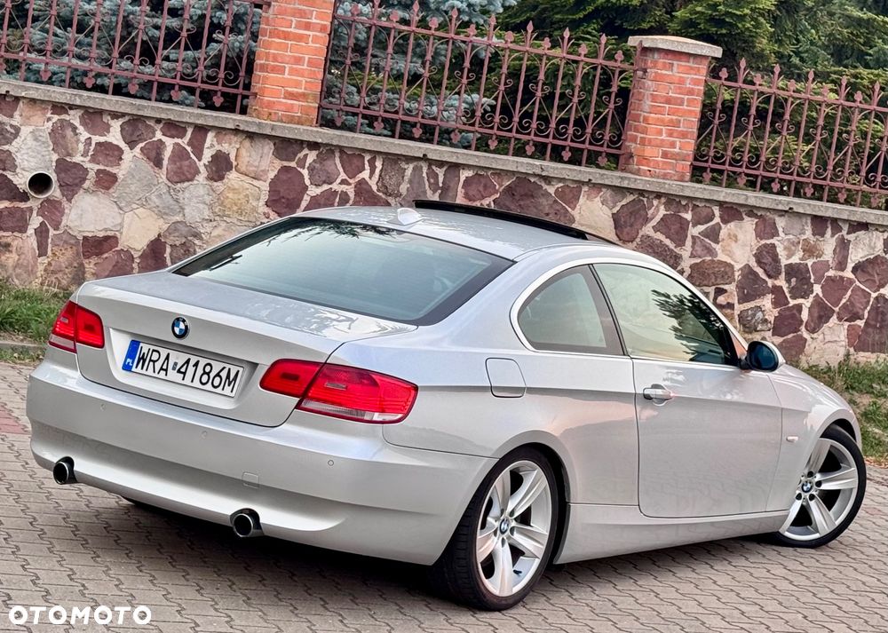BMW Seria 3 335i Edition Exclusive - 8