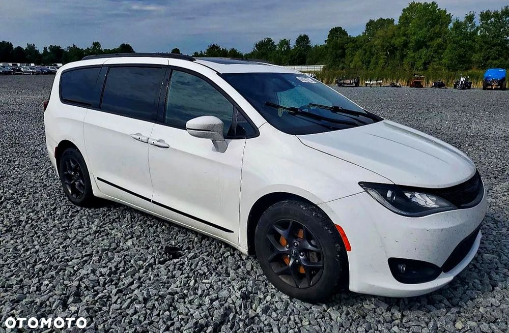 Chrysler Pacifica