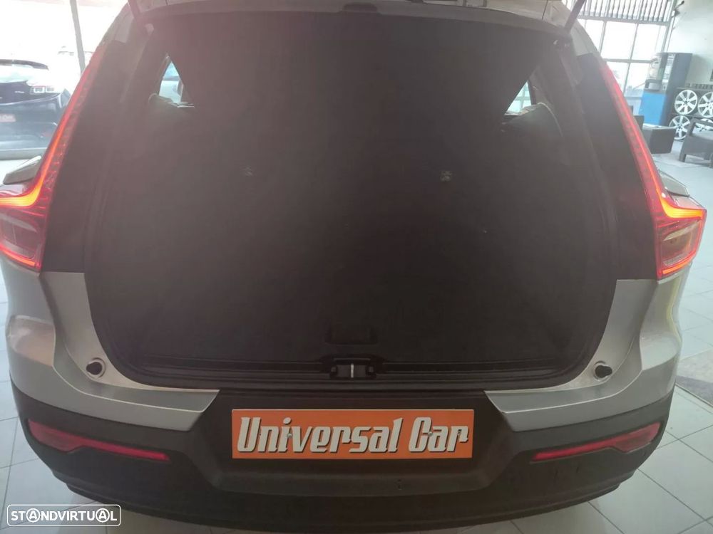 Volvo XC 40 1.5 T3 Momentum Tech Edition - 7