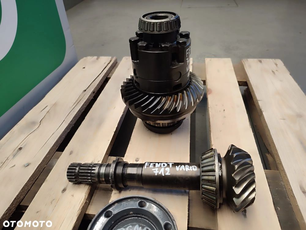 Dyferencjał ZF F712301020010 F514300020440 Fendt 712 Vario - 8