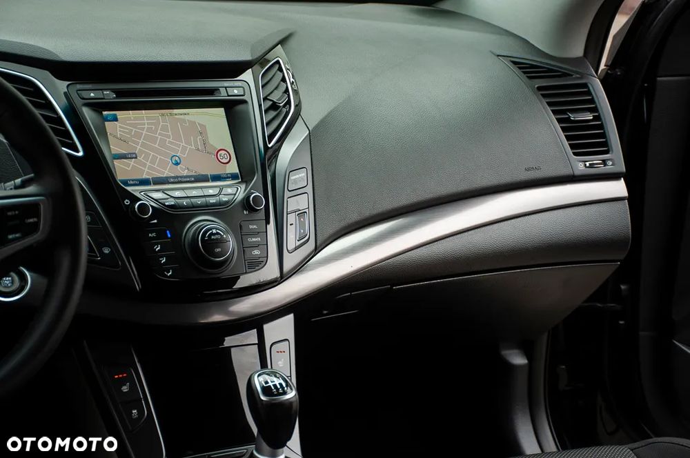 Hyundai i40 2.0 Premium - 32