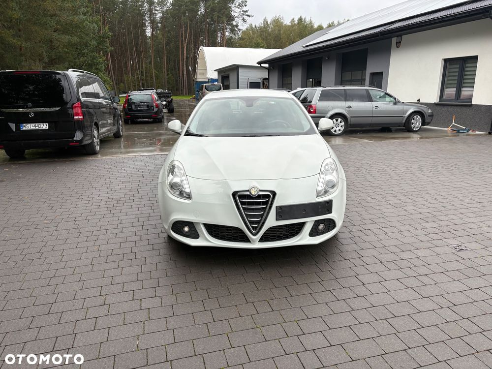 Alfa Romeo Giulietta 1.6 JTDM - 8