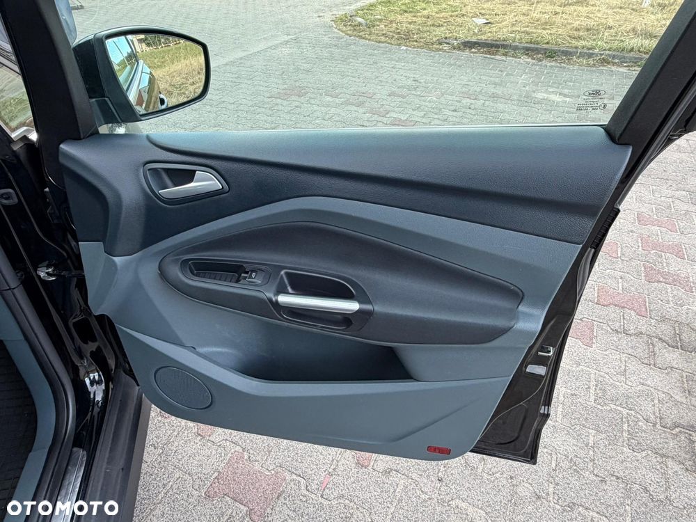 Ford C-MAX 2.0 TDCi Titanium - 25