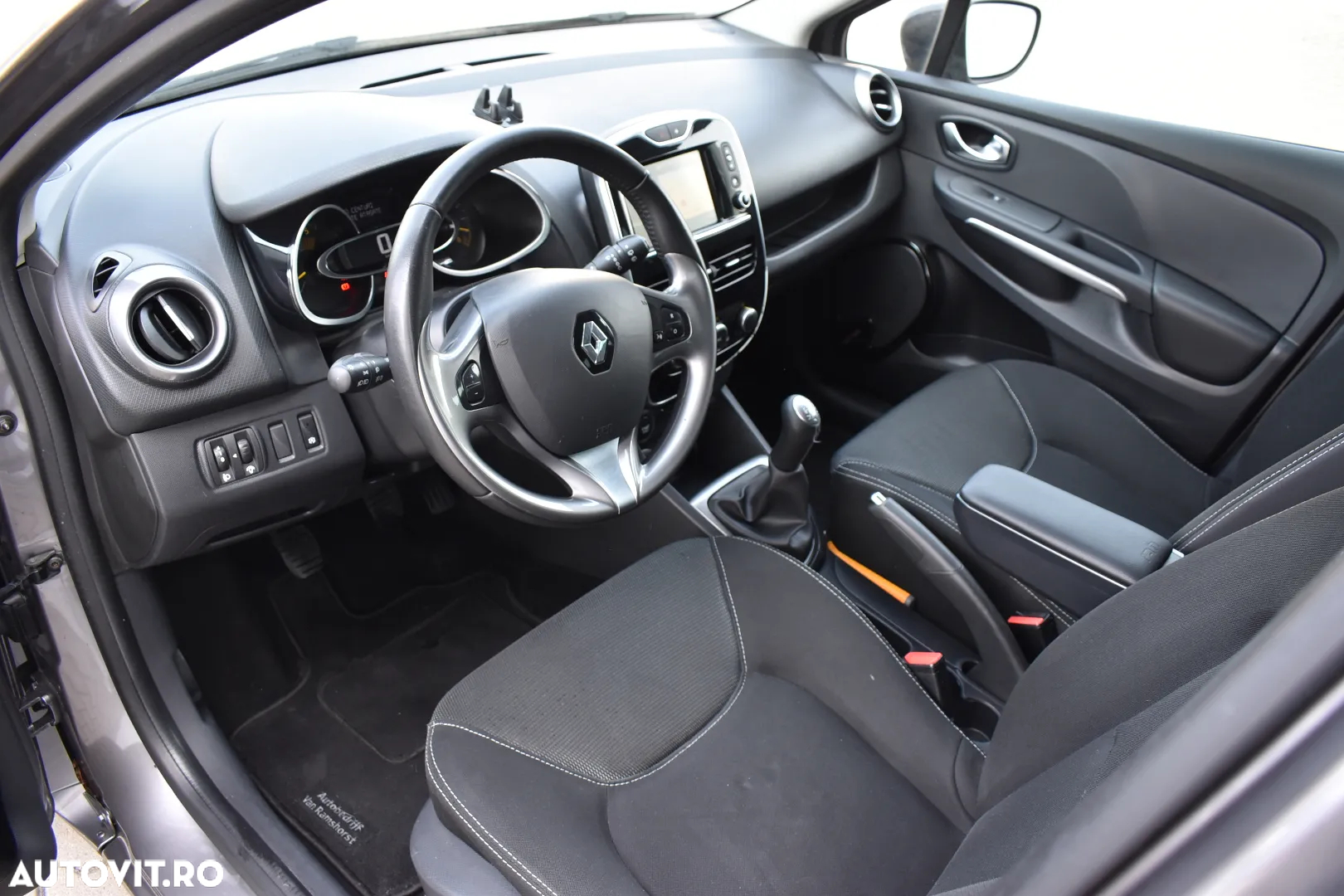 Renault Clio dCi 90 Dynamique - 6