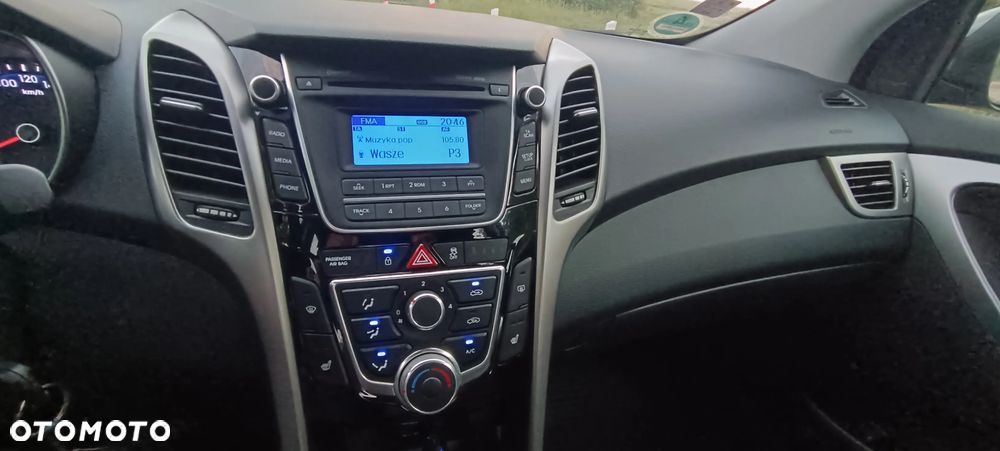 Hyundai i30 1.4 Fifa World Cup Edition - 17