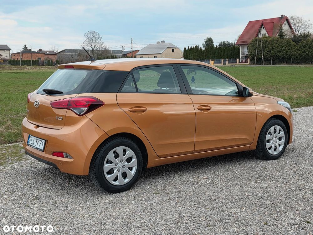 Hyundai i20 blue 1.2 Classic - 8