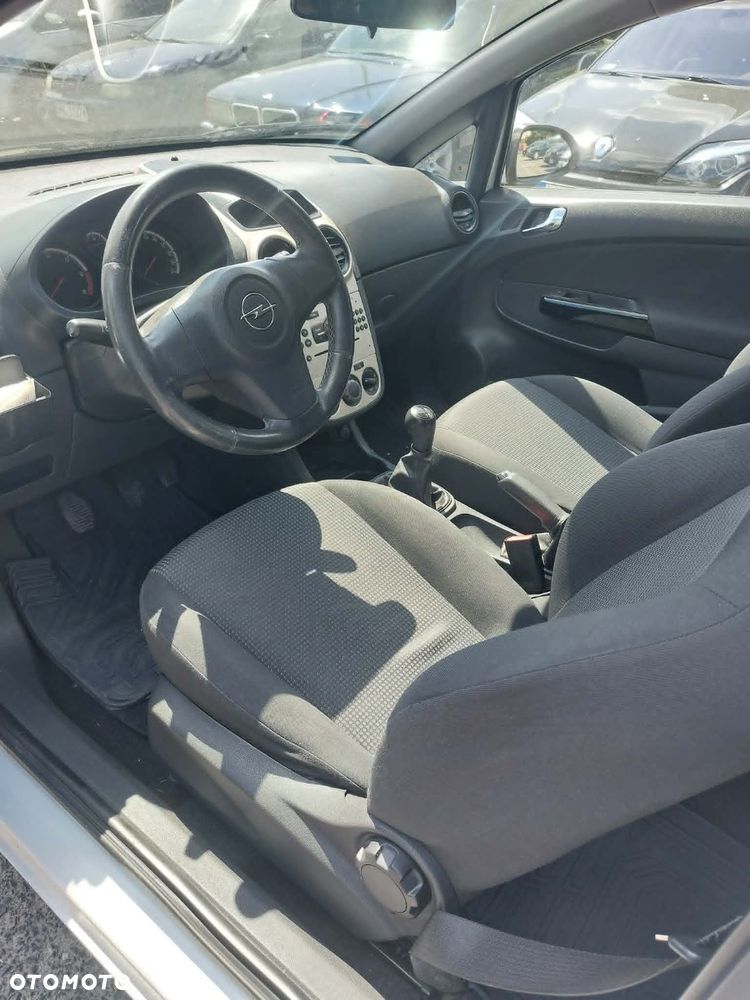 Opel Corsa 1.3 CDTI Enjoy - 15