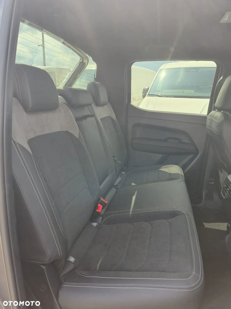 Volkswagen Amarok - 9