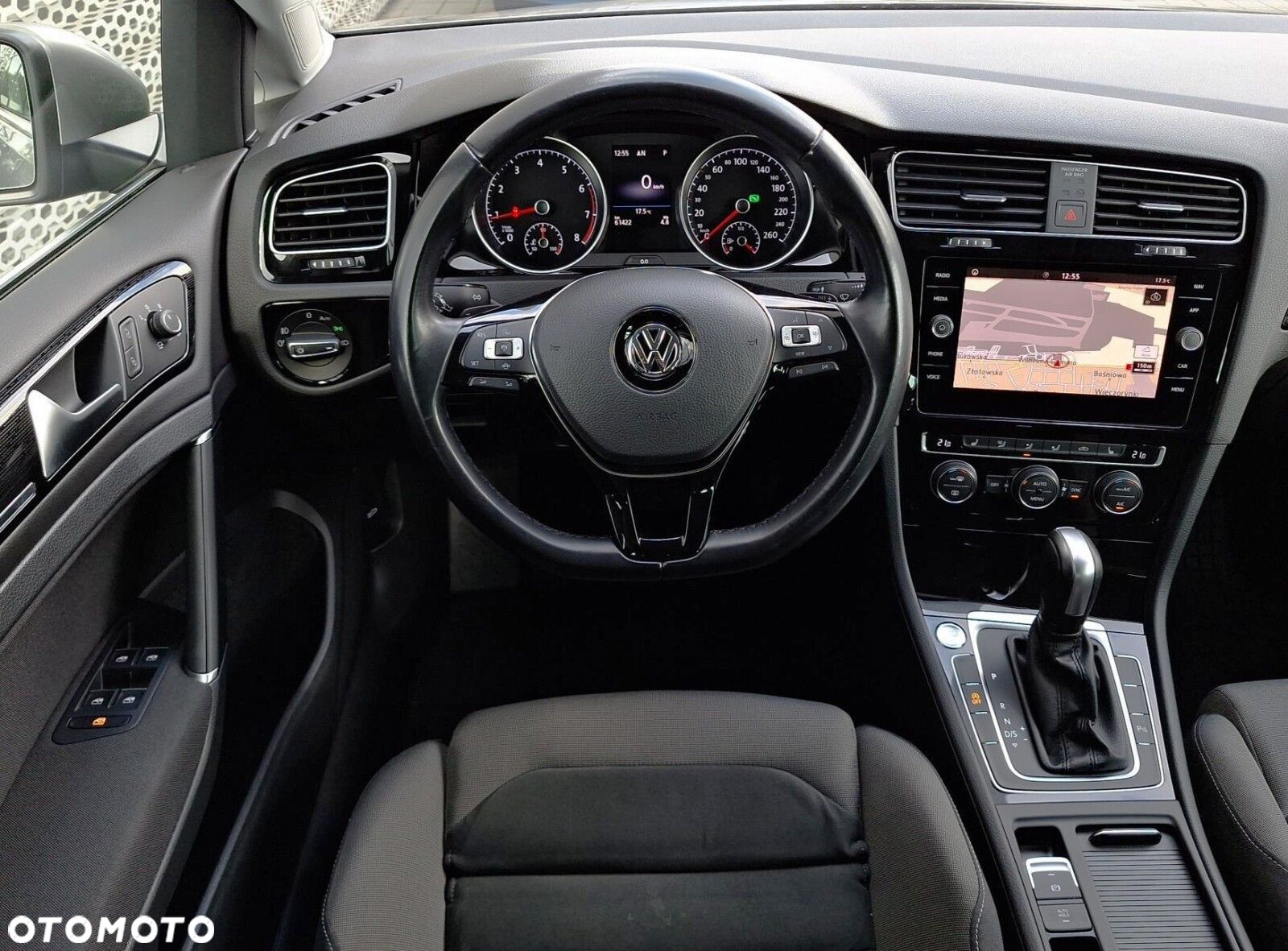 Volkswagen Golf - 12