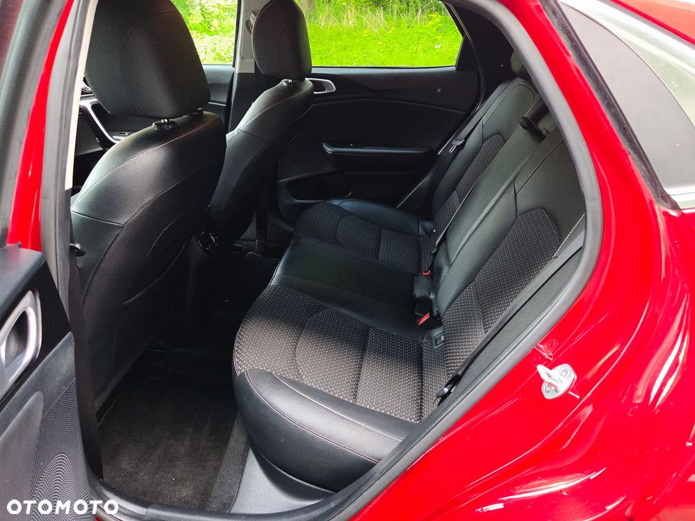 Kia XCeed 1.4 T-GDI L - 27