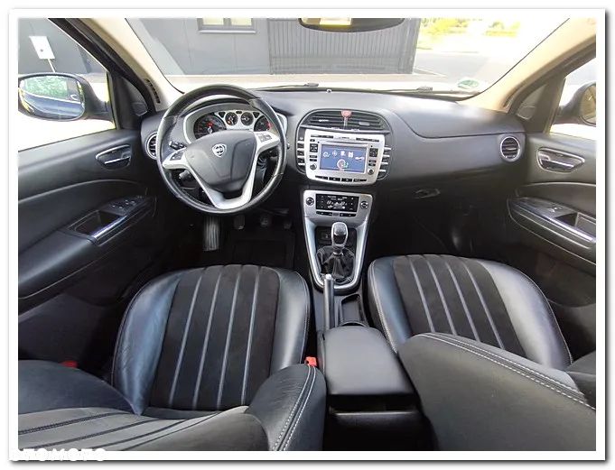Lancia Delta 1.6 MJ Steel - 29