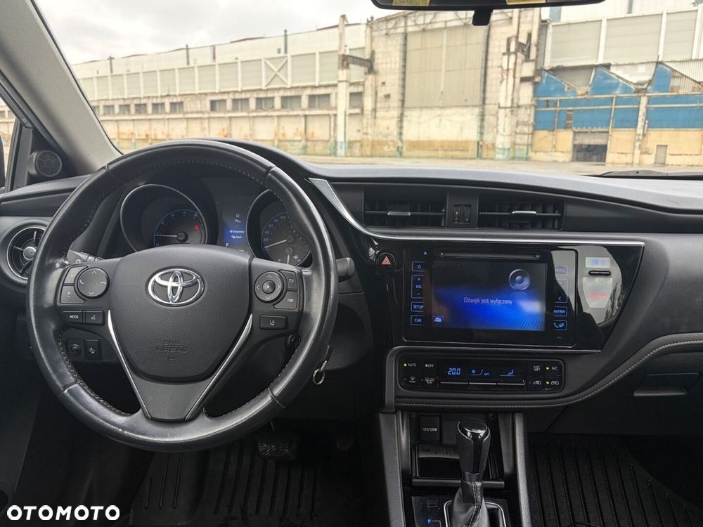 Toyota Auris 1.6 Premium Comfort MS - 16
