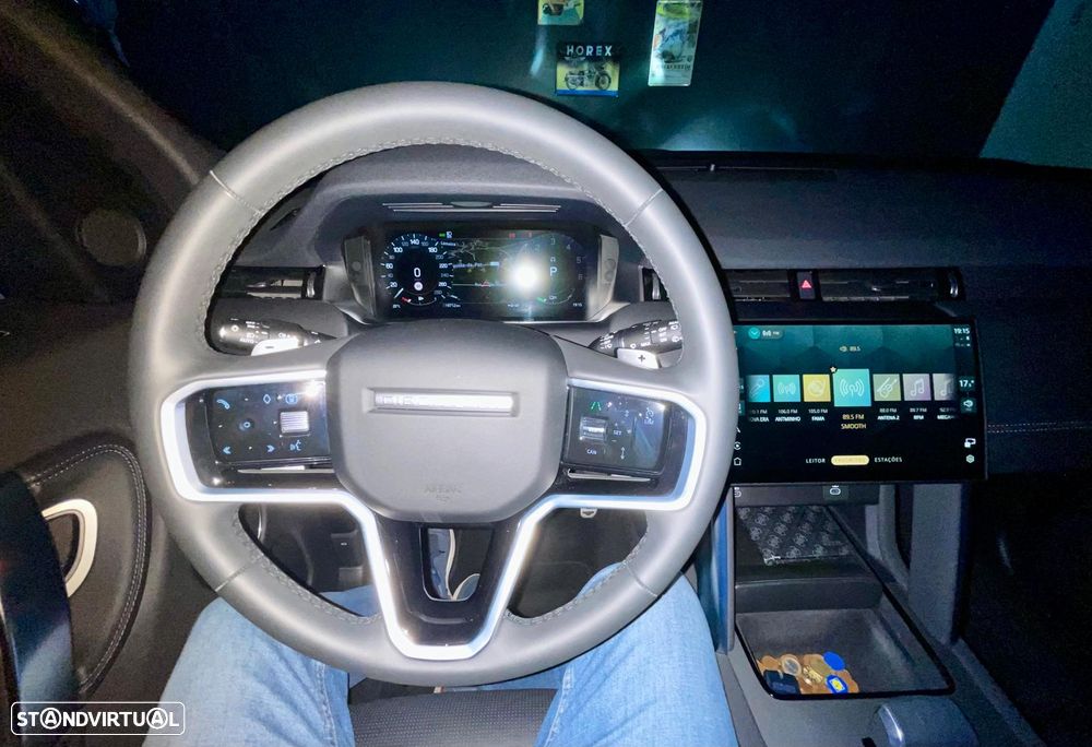 Land Rover Discovery Sport - 12